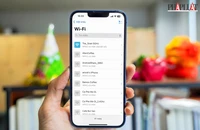 Cách xem lại toàn bộ mật khẩu WiFi trên iOS 18