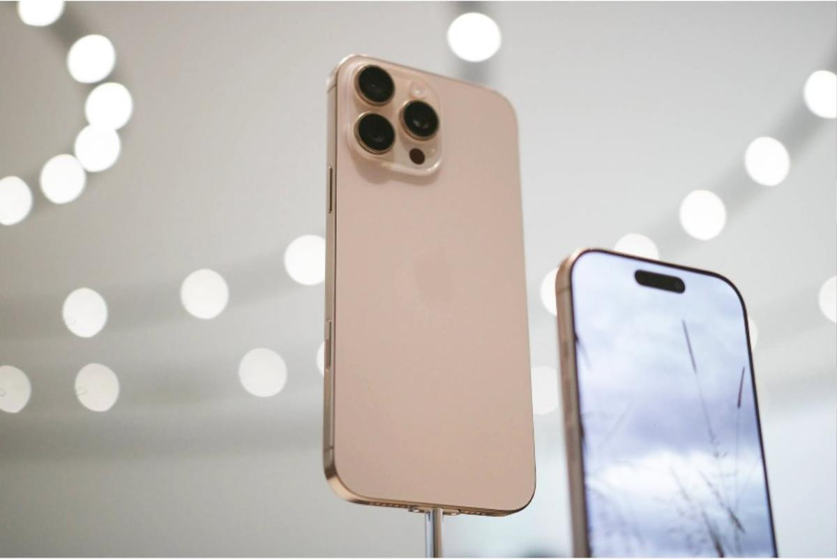 Màu sắc hot trên iPhone Pro thay đổi theo từng năm Ảnh 2