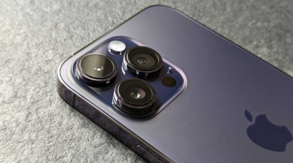 iPhone 16 Pro Max sử dụng cảm biến camera IMX 903 từ Sony (Nguồn ảnh: Techradar)