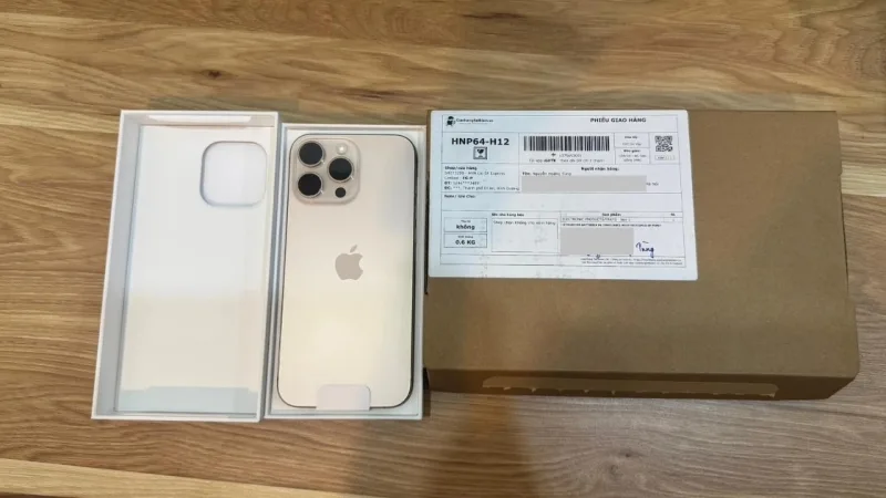 Người mua iPhone 16 Pro Max nhận hộp rỗng đã được Apple bồi thường