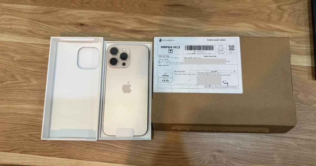 Người mua iPhone 16 Pro Max nhận hộp rỗng đã được Apple bồi thường