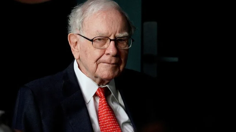 Công ty của Warren Buffett sở hữu ‘núi tiền mặt’ 325 tỷ USD